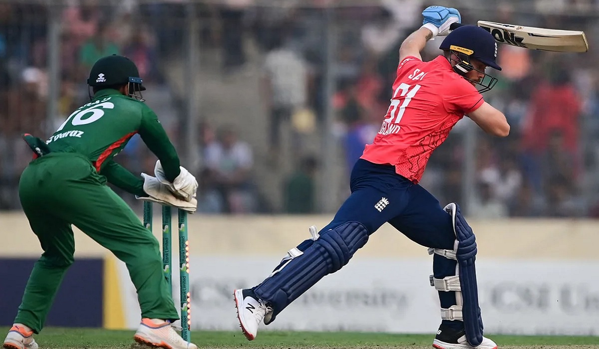 টানা দুই বলে সাজঘরে বাটলার ও মালান; ঘুরে গেছে ম্যাচের মোড়