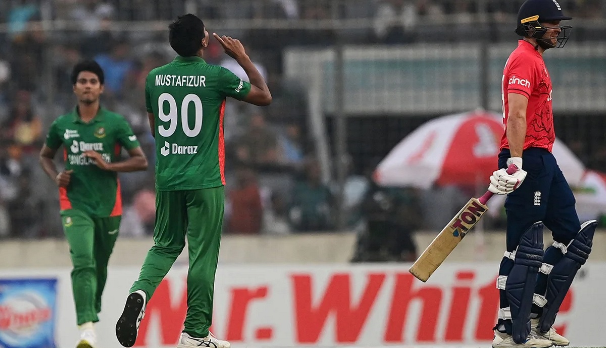 ইংলিশ রাজত্বের অস্ত গেলো ঢাকায়; টাইগারদের হাতে ধবলধোলাই ইংল্যান্ড