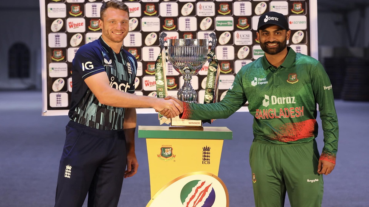 ইংল্যান্ডের বিরুদ্ধে টস জিতে ব্যাটিংয়ে বাংলাদেশ