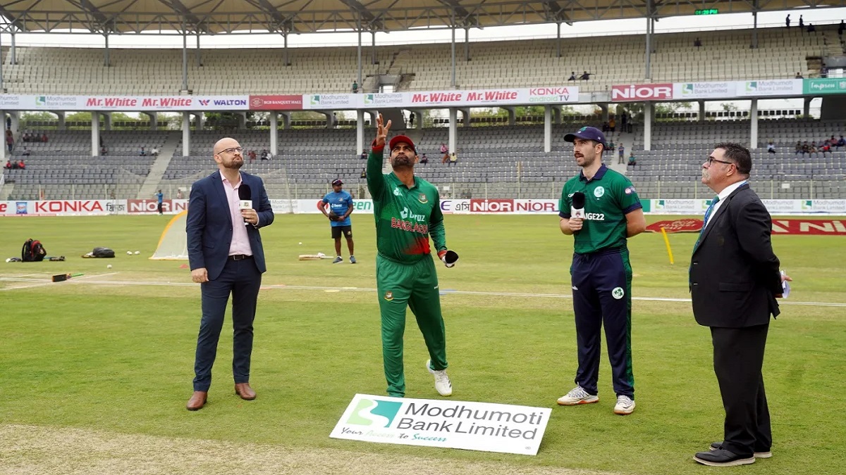 তামিমের টস হারের হ্যাটট্রিক; একাদশে এক পরিবর্তন নিয়ে ফিল্ডিংয়ে বাংলাদেশ