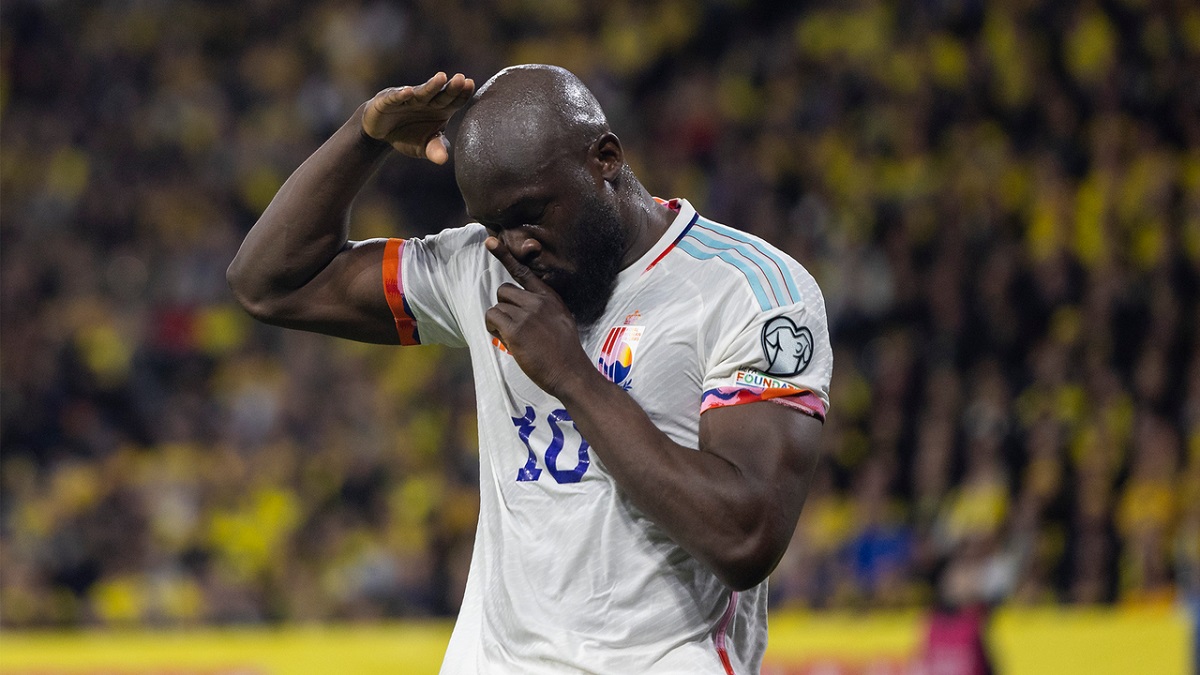 লুকাকুর হ্যাটট্রিকে বেলজিয়ামের বড় জয়