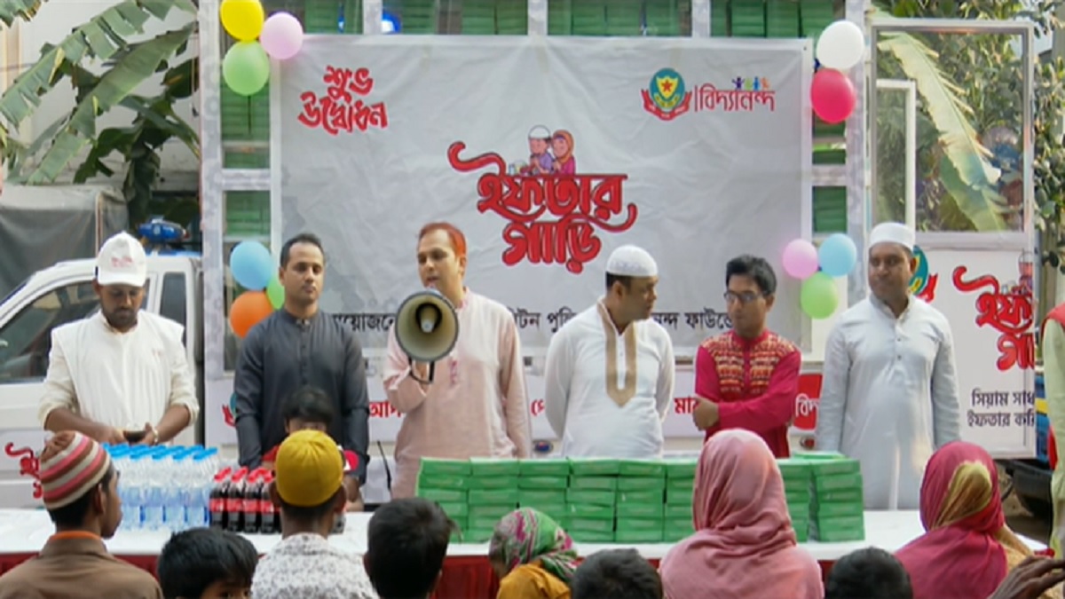 রমজান জুড়ে রাজধানীর ২৫টি থানা এলাকায় যাবে বিদ্যানন্দের ‘ইফতার গাড়ি’