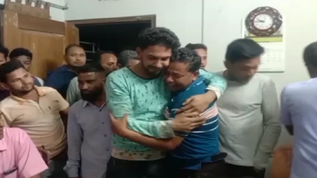 দিনাজপুরে মাইক্রোবাস-মোটরসাইকেলের মুখোমুখি সংঘর্ষে নিহত ২