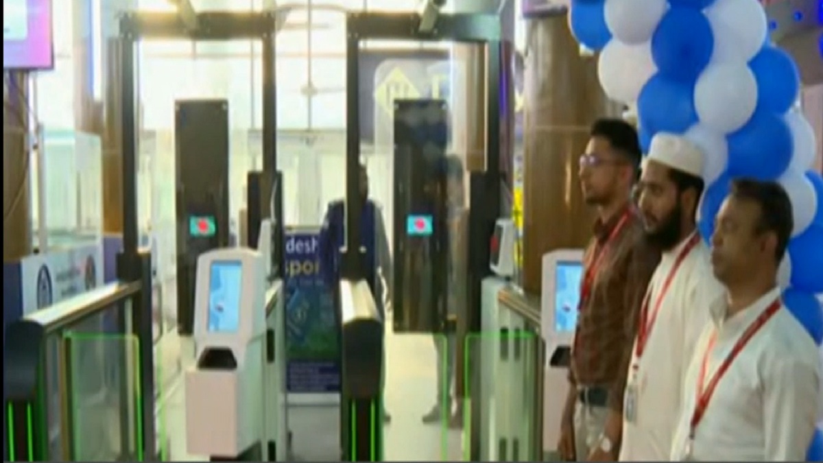 দেশের প্রথম স্থল বন্দর হিসেবে বেনাপোলে চালু হয়েছে ই-গেট