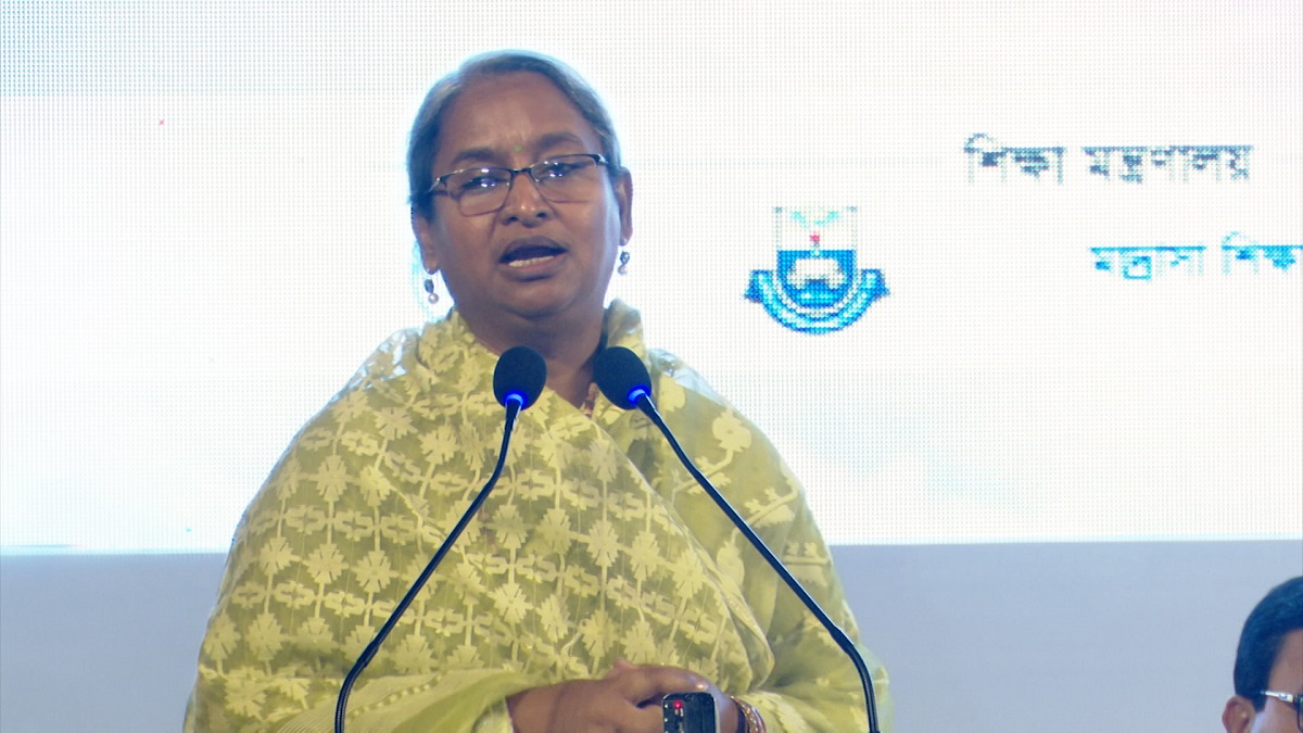 রাজনৈতিক ও ধর্মের অপব্যবহার অব্যাহত রাখতে শিক্ষাক্রম নিয়ে বিরোধিতা: দীপু মনি