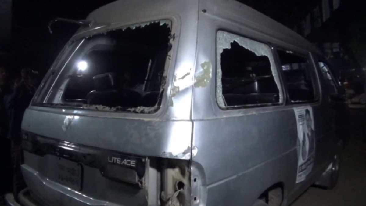 ফরিদপুরে ইউনিয়ন পরিষদ নির্বাচনে স্বতন্ত্র প্রার্থীর গাড়ি বহরে হামলার অভিযোগ, আহত ১০