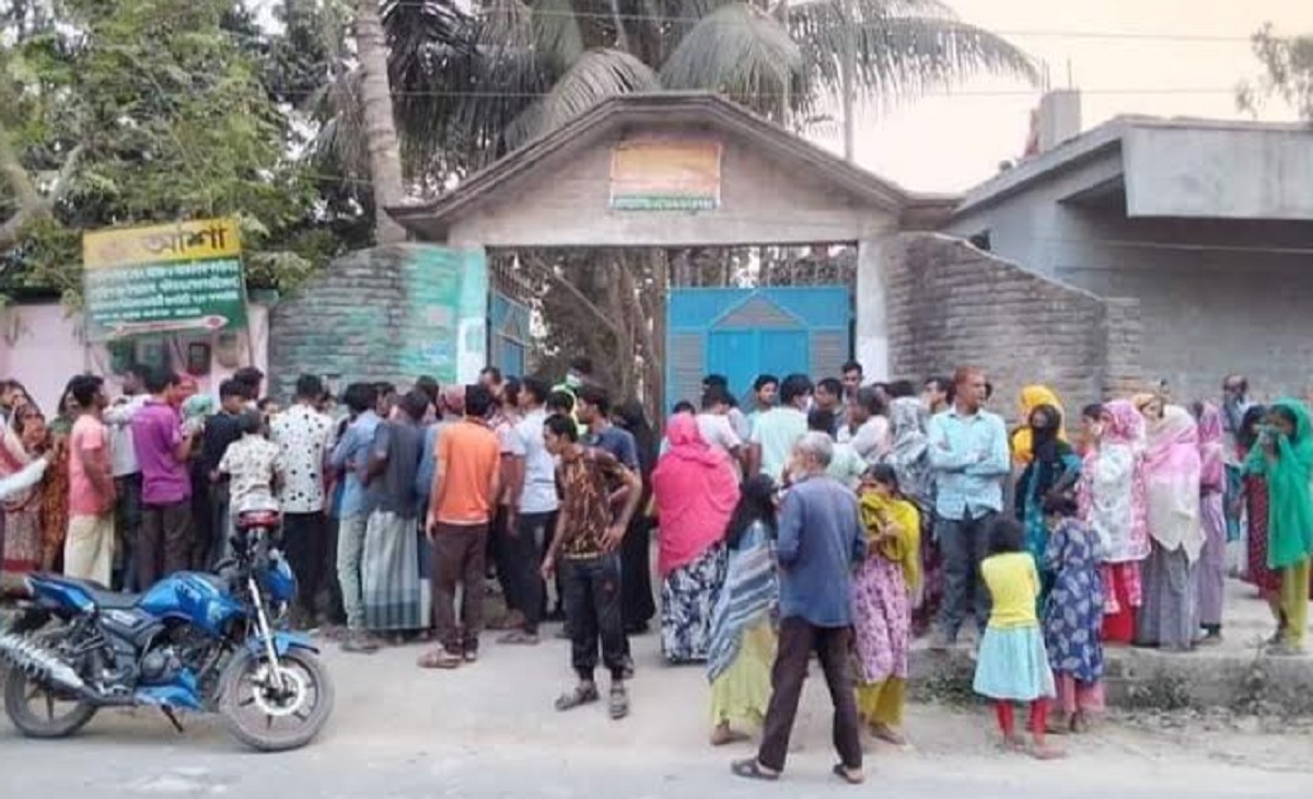 গাইবান্ধায় ভাড়া বাসা থেকে যুবকের অর্ধগলিত লাশ উদ্ধার