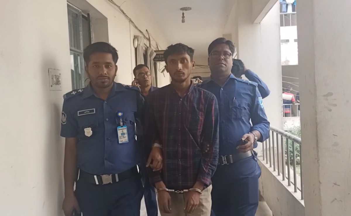 বাবার কাছ থেকে টাকা হাতিয়ে নিতে নিজের ছেলেকে অপহরণ, যুবক গ্রেফতার