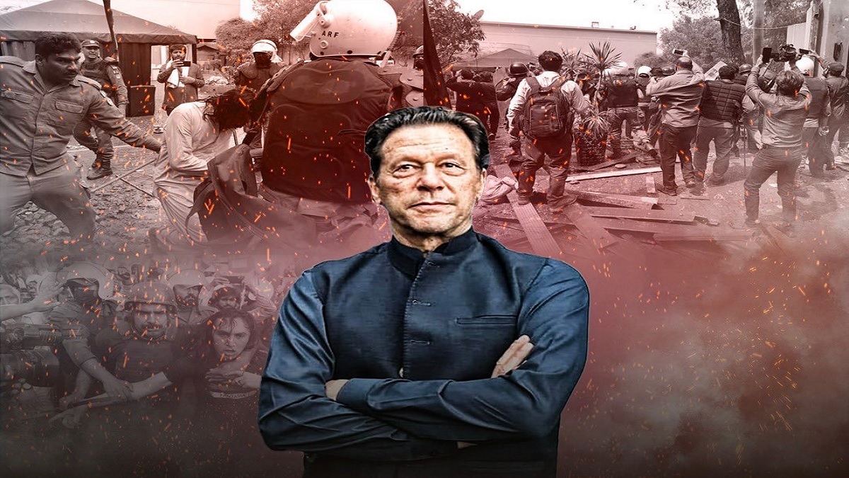 ইমরান খানের হাজিরা, রণক্ষেত্র আদালত প্রাঙ্গণ