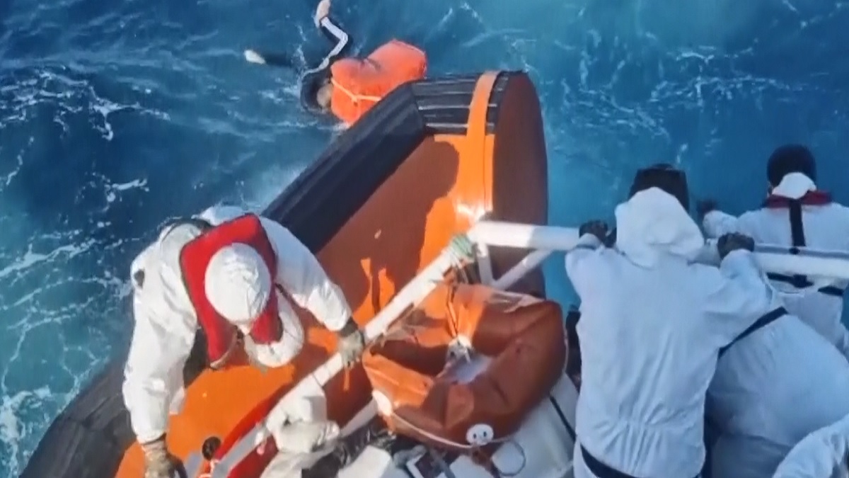 আরও ৮৩ অভিবাসনপ্রত্যাশীকে উদ্ধার করলো ইতালিয়ান কোস্টগার্ড