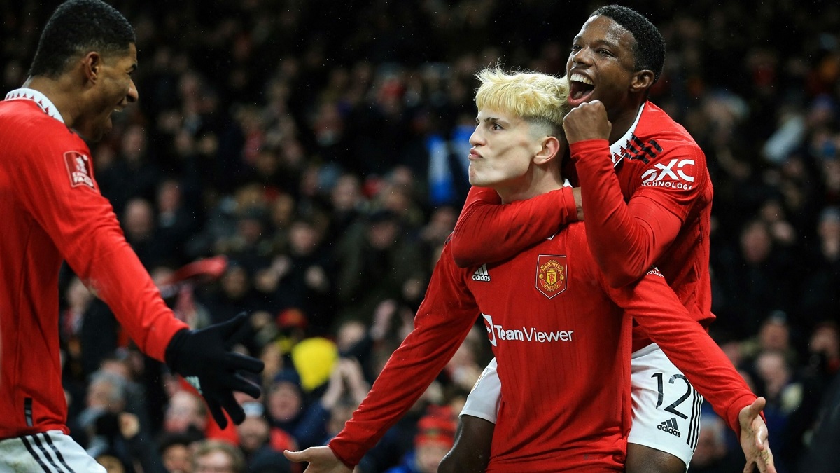 ওয়েস্ট হ্যামকে হারিয়ে এফএ কাপের কোয়ার্টার ফাইনালে ম্যানচেস্টার ইউনাইটেড