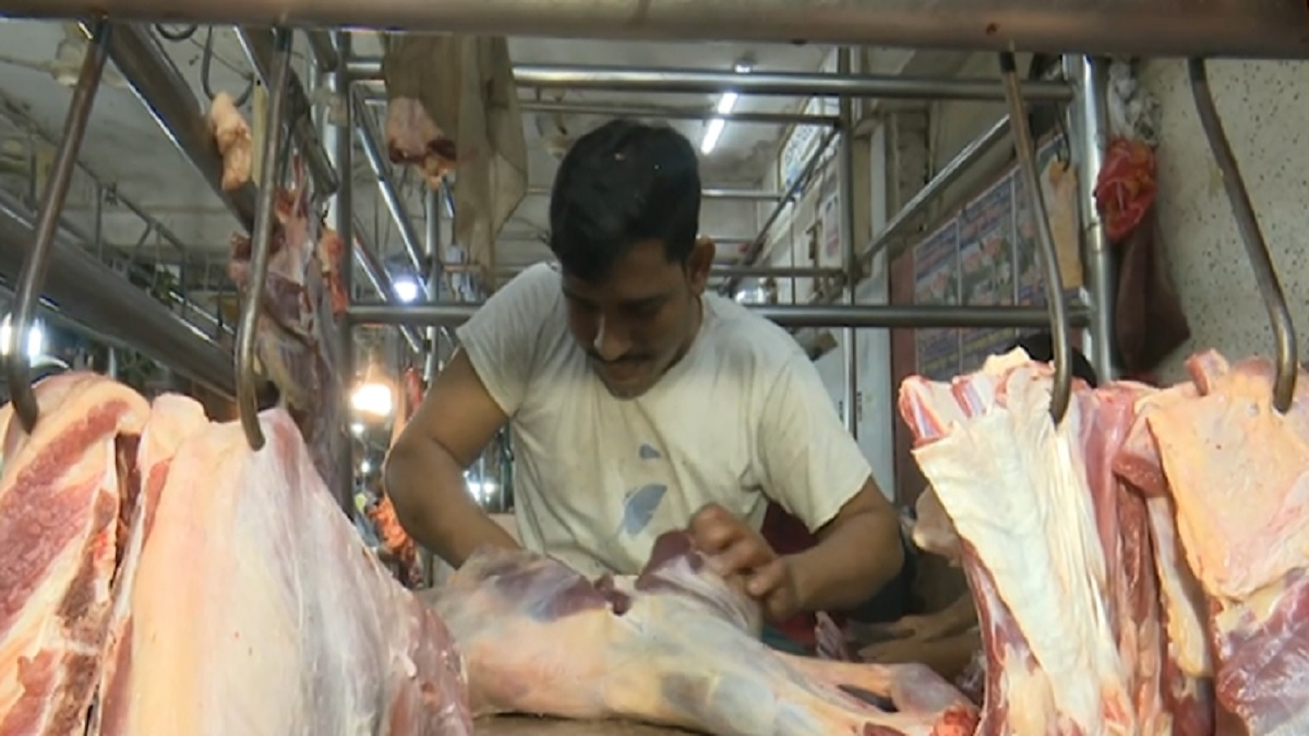 ৮০০ টাকা ছুঁলো গো মাংসের কেজি, সবচেয়ে বেশি দাম এখন বাংলাদেশেই