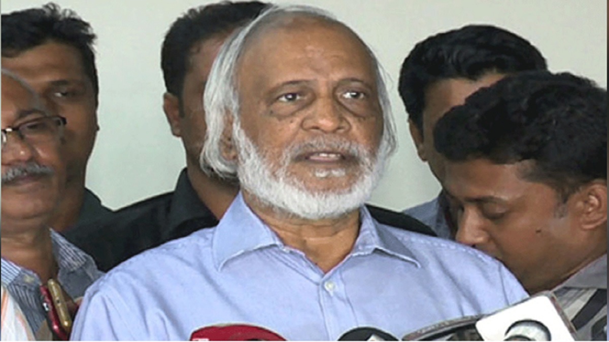 দেশে গণতন্ত্র ফেরানোই এখন বিএনপি’র প্রধান কাজ: আব্দুল মঈন খান