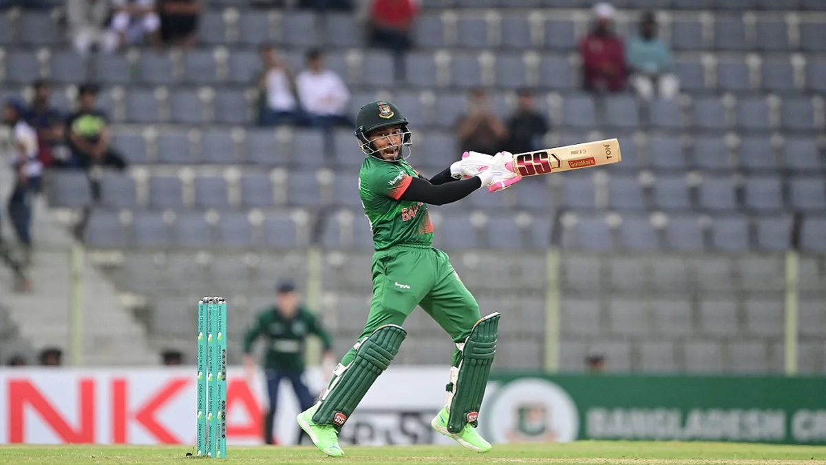 মুশফিকের দ্রুততম সেঞ্চুরিতে বাংলাদেশের সর্বোচ্চ রানের রেকর্ড