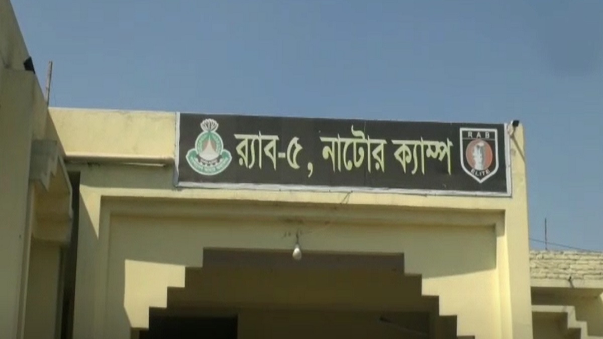 নাটোরে পর্নোগ্রাফি সংরক্ষণ ও বিক্রির দায়ে ৬ ব্যবসায়ী গ্রেফতার