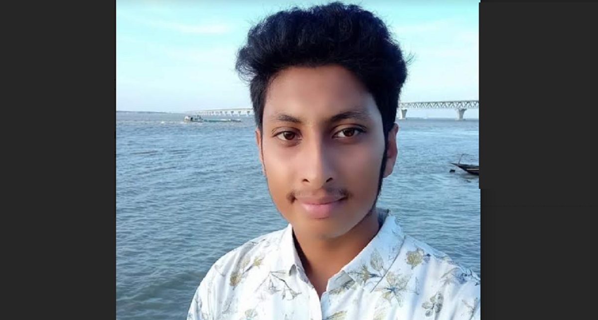 নাটোরে সড়ক দুর্ঘটনায় শিক্ষার্থী নিহত