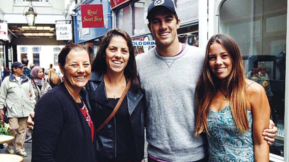 মা হারালেন অস্ট্রেলিয়ান অধিনায়ক কামিন্স