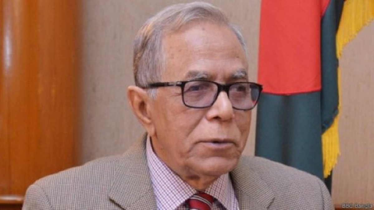 রাজনীতির ঊর্ধ্বে থেকে আইনজীবীদের পেশাগত দায়িত্ব পালন করতে হবে: রাষ্ট্রপতি