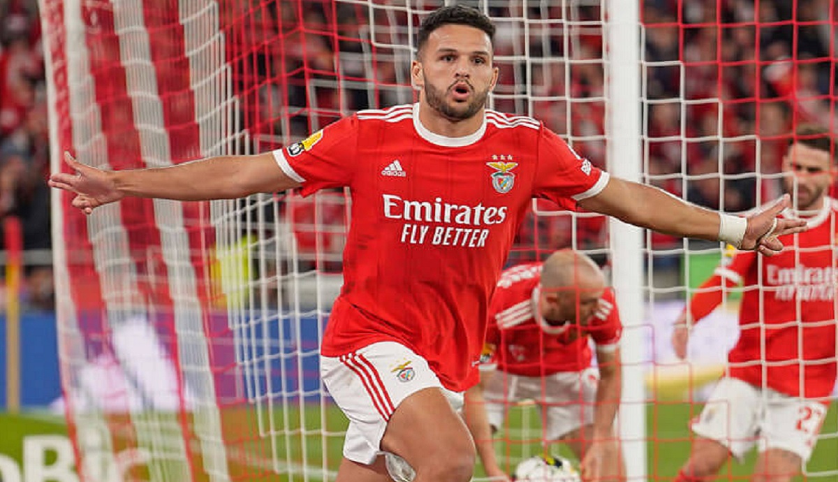 ব্রুগকে গোলবন্যায় ভাসিয়ে শেষ আটে বেনফিকা