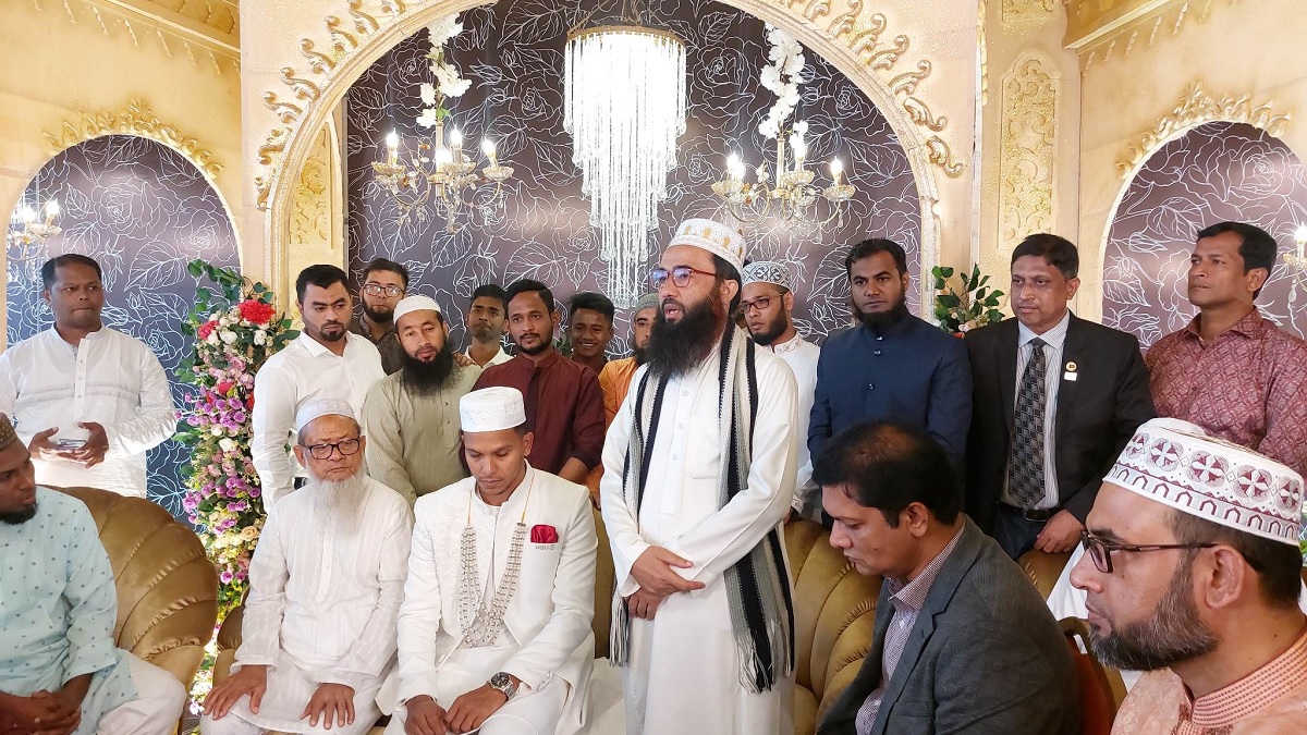 বিয়ের পিঁড়িতে বসলেন ক্রিকেটার সাইফুদ্দিন