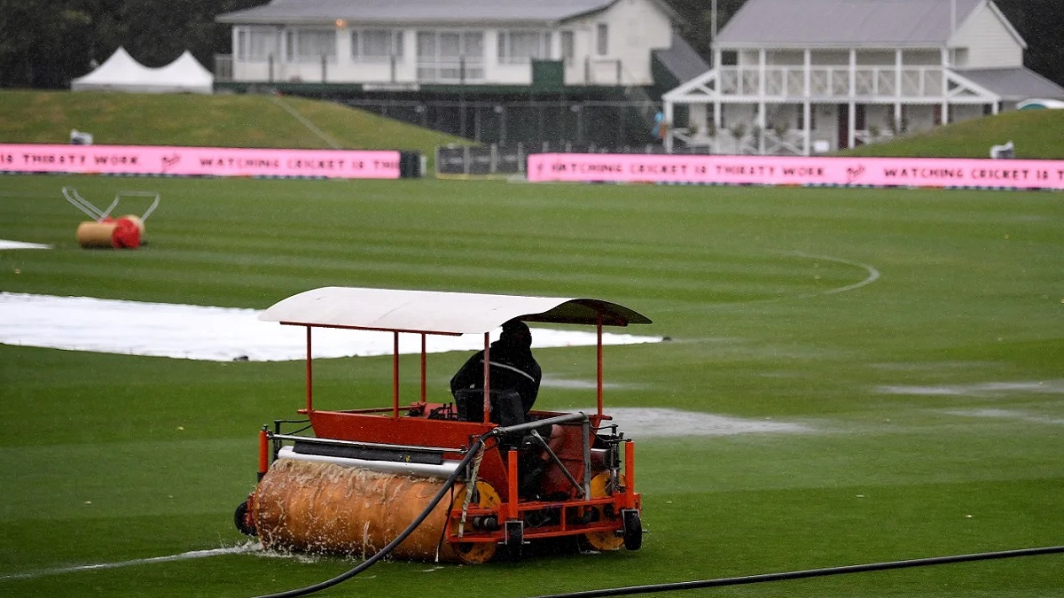 বৃষ্টিতে প্রায় শেষ শ্রীলঙ্কার সরাসরি বিশ্বকাপ খেলার স্বপ্ন