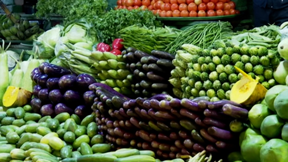 লেবু-বেগুন-শসা-কাচা মরিচের দামে উত্তাপ