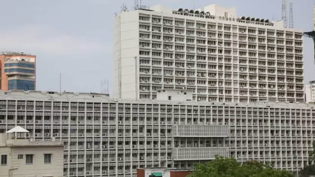 সোমবার থেকে সরকারি অফিস ও ব্যাংকে নতুন সময়সূচি