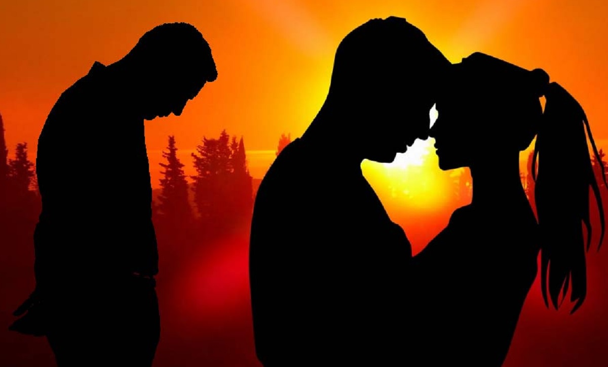 সাড়ে ৩ কোটির লটারি জিতেই ২০ বছরের সংসার ভেঙে প্রেমিককে বিয়ে!