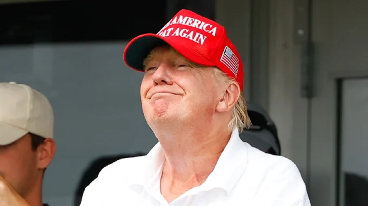 দু’বছর পর চালু হলো ট্রাম্পের ইউটিউব চ্যানেল, সচল ফেসবুকও