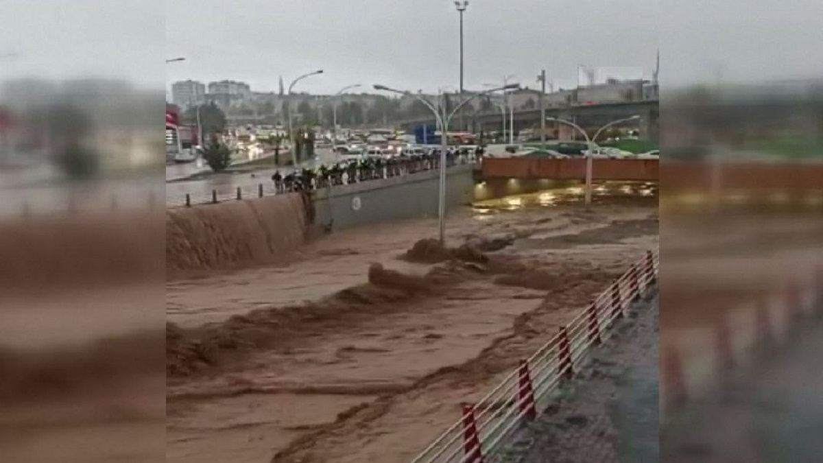 ভূমিকম্পের পর এবার বন্যায় বিপর্যস্ত তুরস্ক