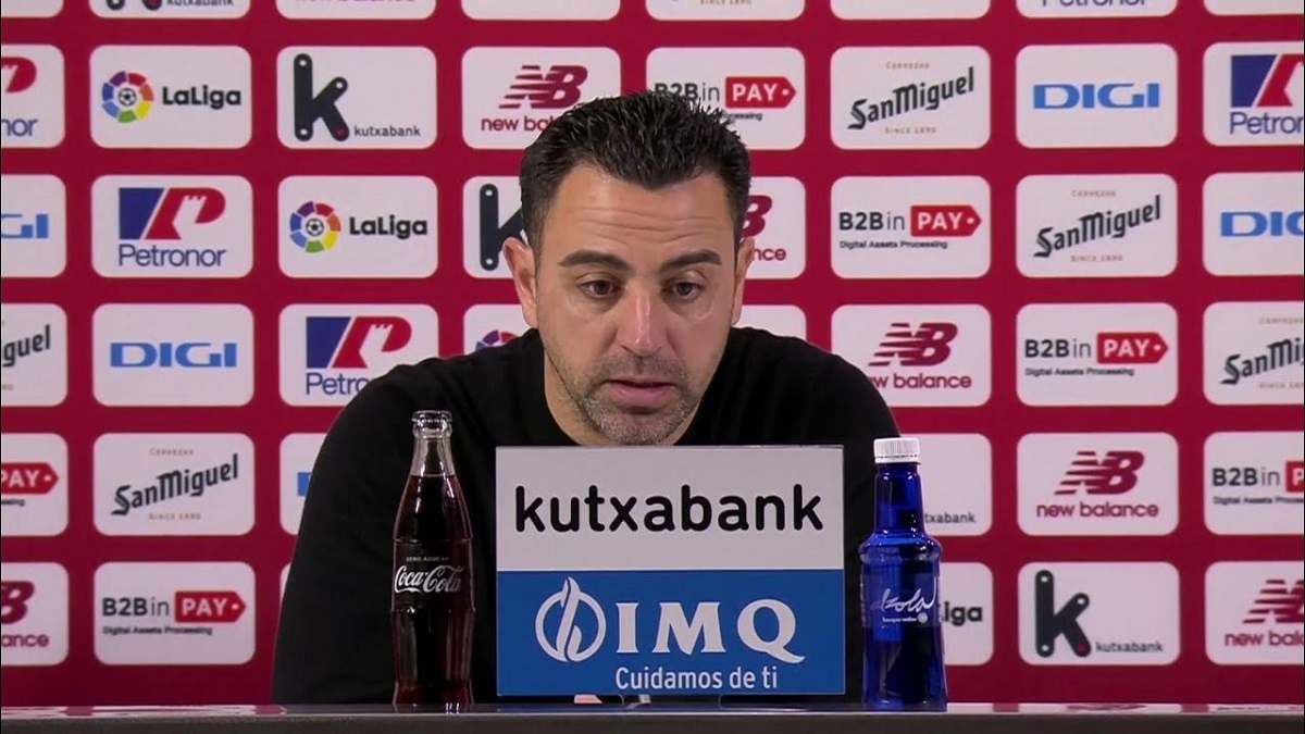 ‘মাফিয়া’ লেখা নকল নোট ছিটালো বিলবাও সমর্থকরা; বিস্মিত জাভি