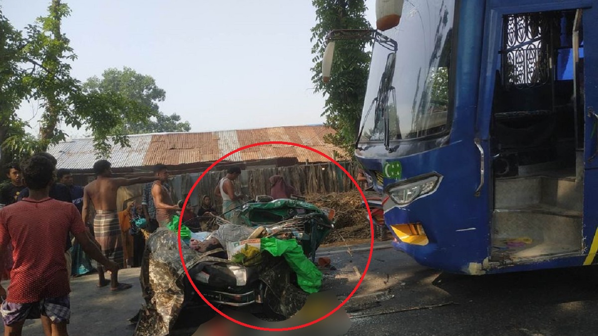 চট্টগ্রামের বোয়ালখালীতে বাসচাপায় সিএনজি চালকসহ নিহত ৫
