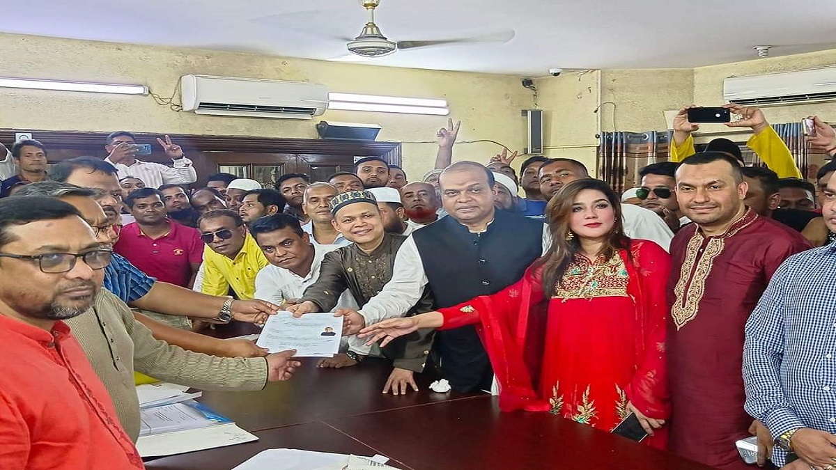 গাজীপুর সিটি নির্বাচনে ৫ মেয়র প্রার্থীসহ ১৫৭ জনের মনোনয়নপত্র সংগ্রহ