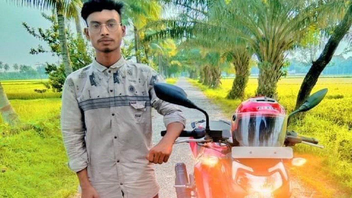 ঝিনাইদহে সড়ক দুর্ঘটনায় প্রাণ গেলো মোটরসাইকেল চালক কিশোরের