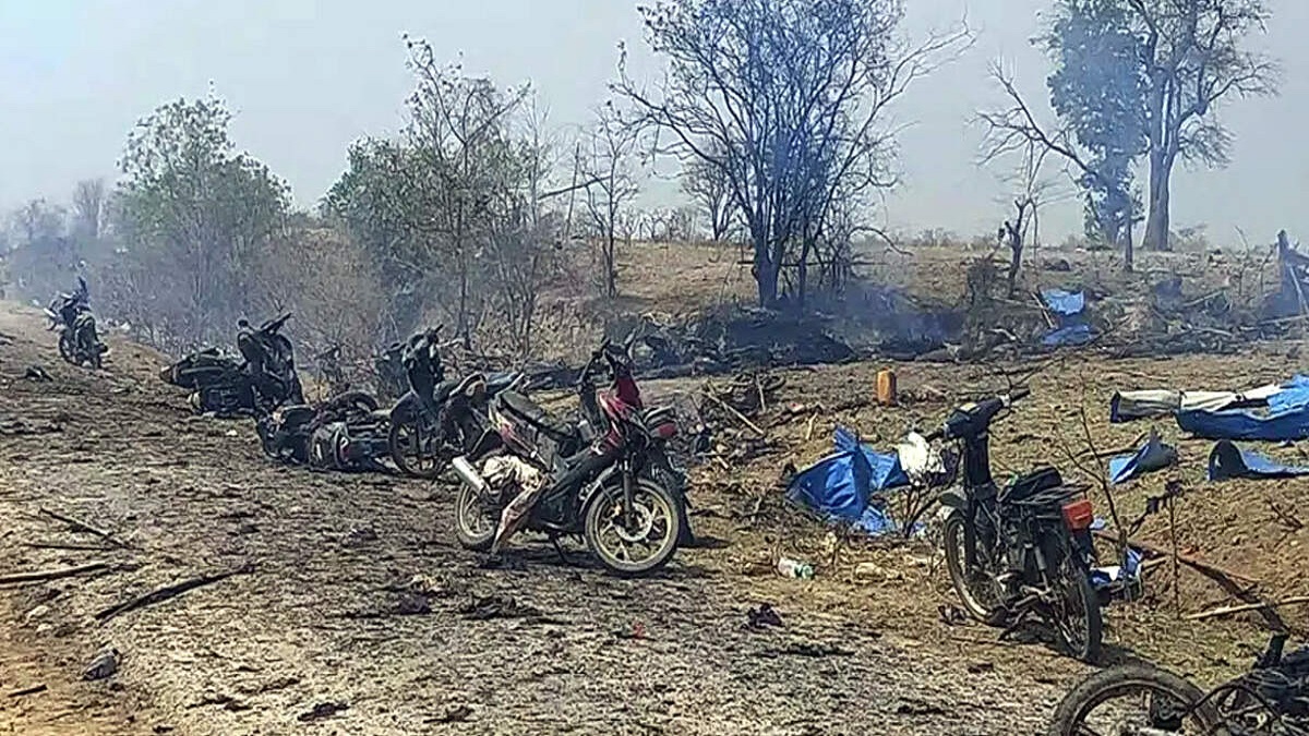 মিয়ানমারে বিমান হামলায় নিহতের সংখ্যা বেড়ে ১৩৩