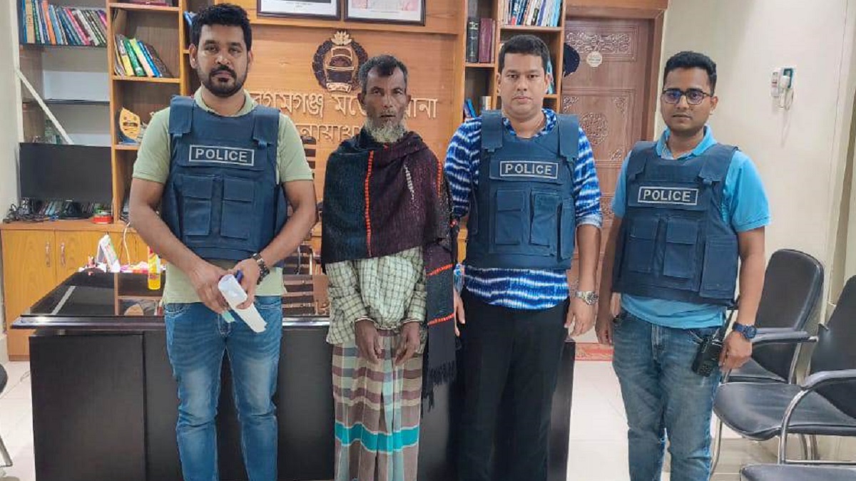 নোয়াখালীতে হত্যা মামলায় যাবজ্জীবন সাজাপ্রাপ্ত পলাতক আসামি গ্রেফতার