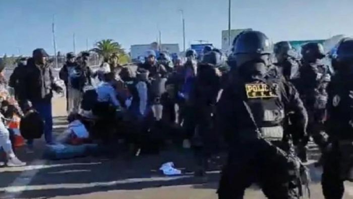 অভিবাসনপ্রার্থীদের ঢলে অরাজক পরিস্থিতি পেরু-চিলি সীমান্তে