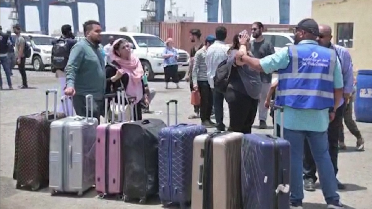 সুদানে আটকে পড়া বাংলাদেশিদের ফিরিয়ে আনতে উদ্যোগ