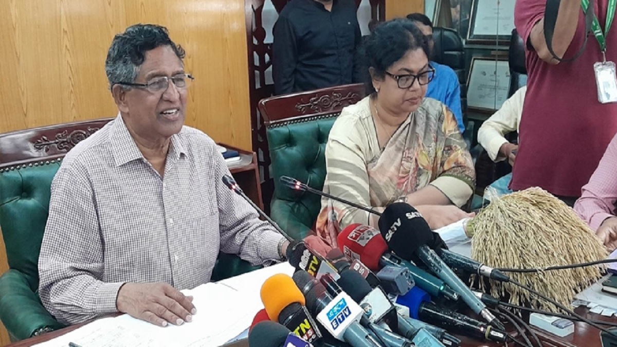 লক্ষ্যমাত্রার চেয়ে বেশি জমিতে বোরো ধান উৎপাদন হয়েছে: কৃষিমন্ত্রী