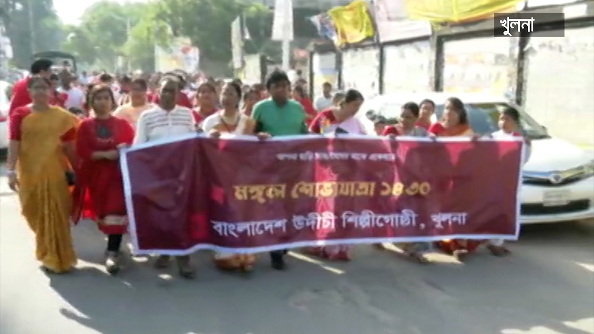 সারাদেশে ছড়ালো উৎসবের রঙ, সাম্প্রদায়িক অপশক্তিকে রুখে দেয়ার প্রত্যয়