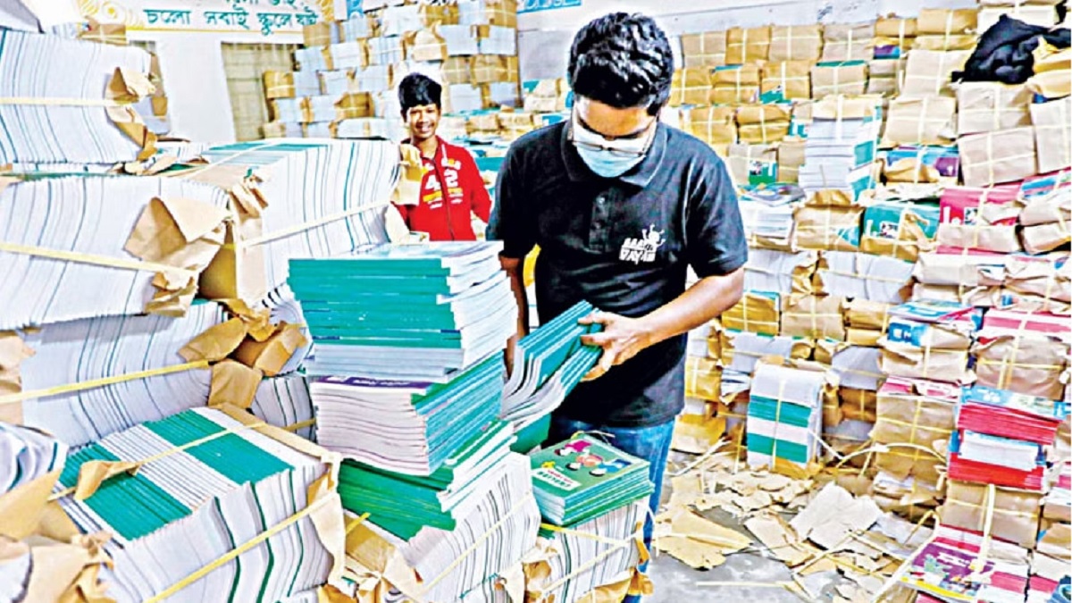 ৬ষ্ঠ ও সপ্তম শ্রেণির বইয়ের সংশোধনী প্রকাশ