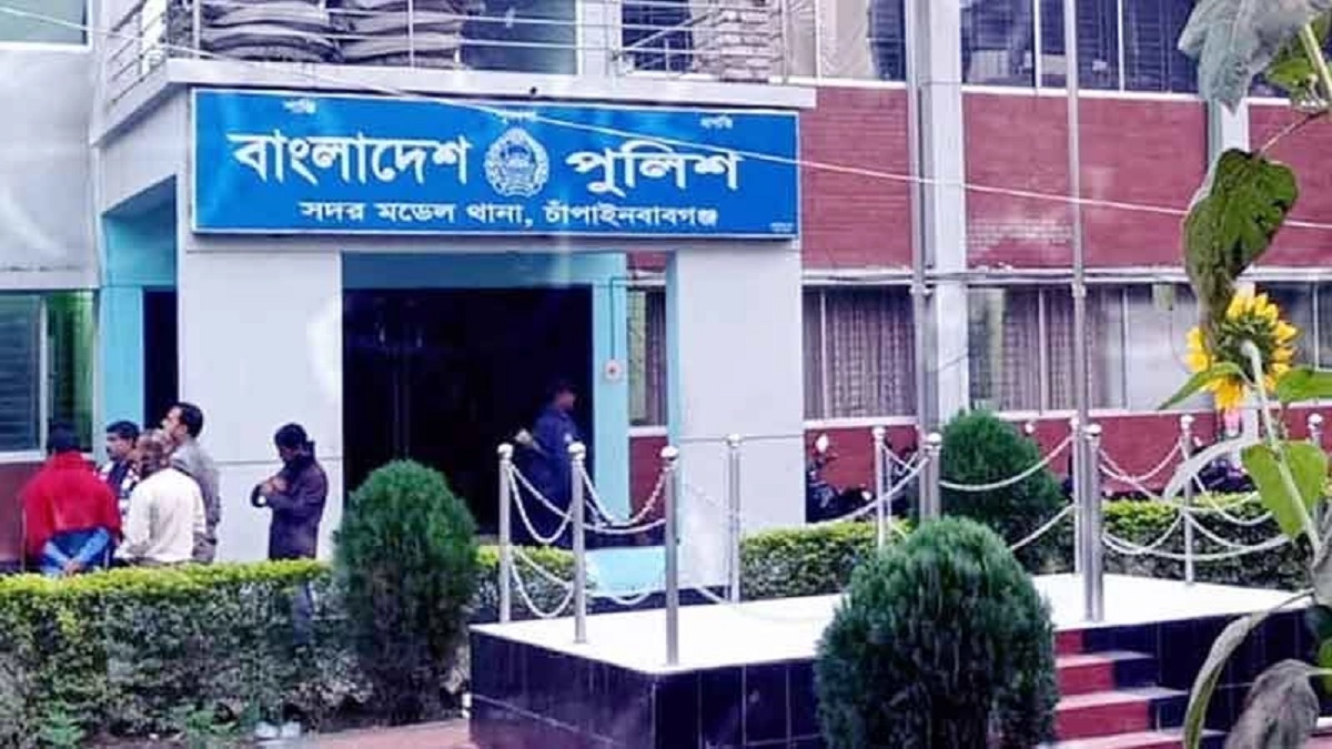 আধিপত্য বিস্তার নিয়ে দু’পক্ষের বোমাবাজিতে যুবক নিহত