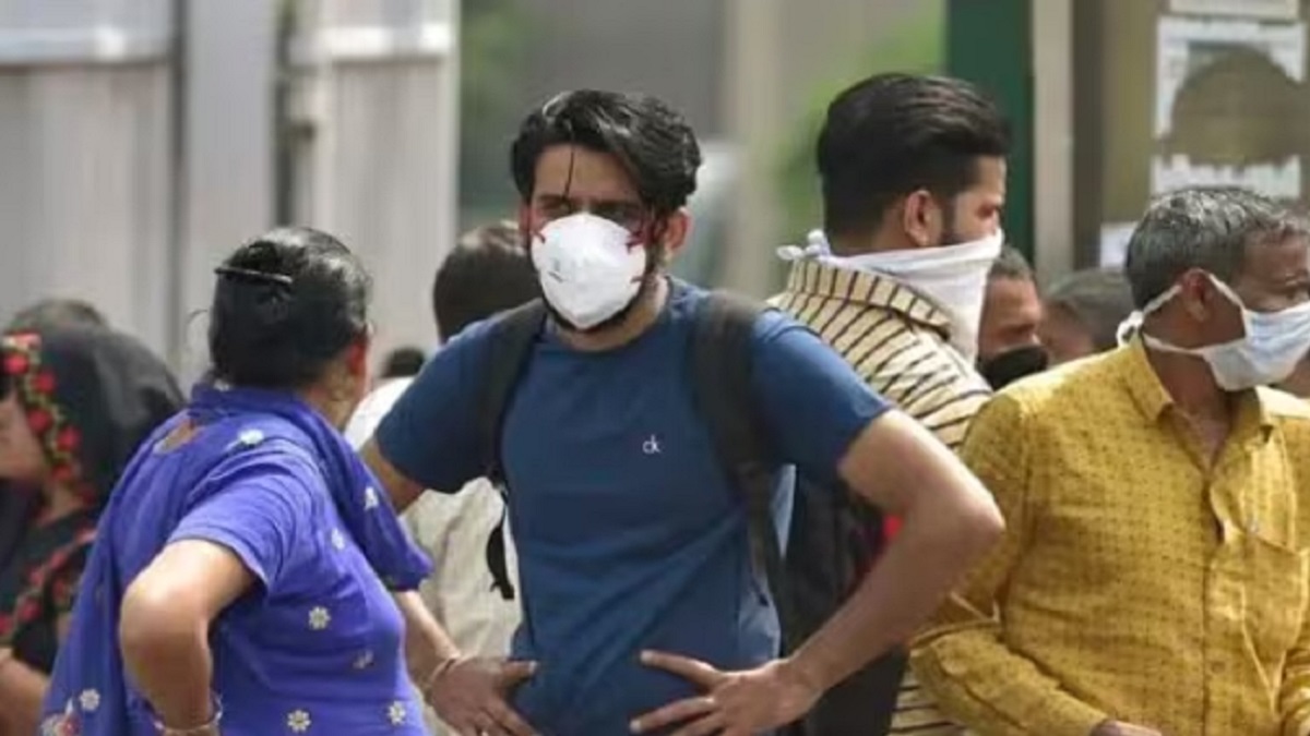 করোনা সংক্রমণ বৃদ্ধির জেরে ভারতে ফের বাধ্যতামূলক হচ্ছে মাস্ক