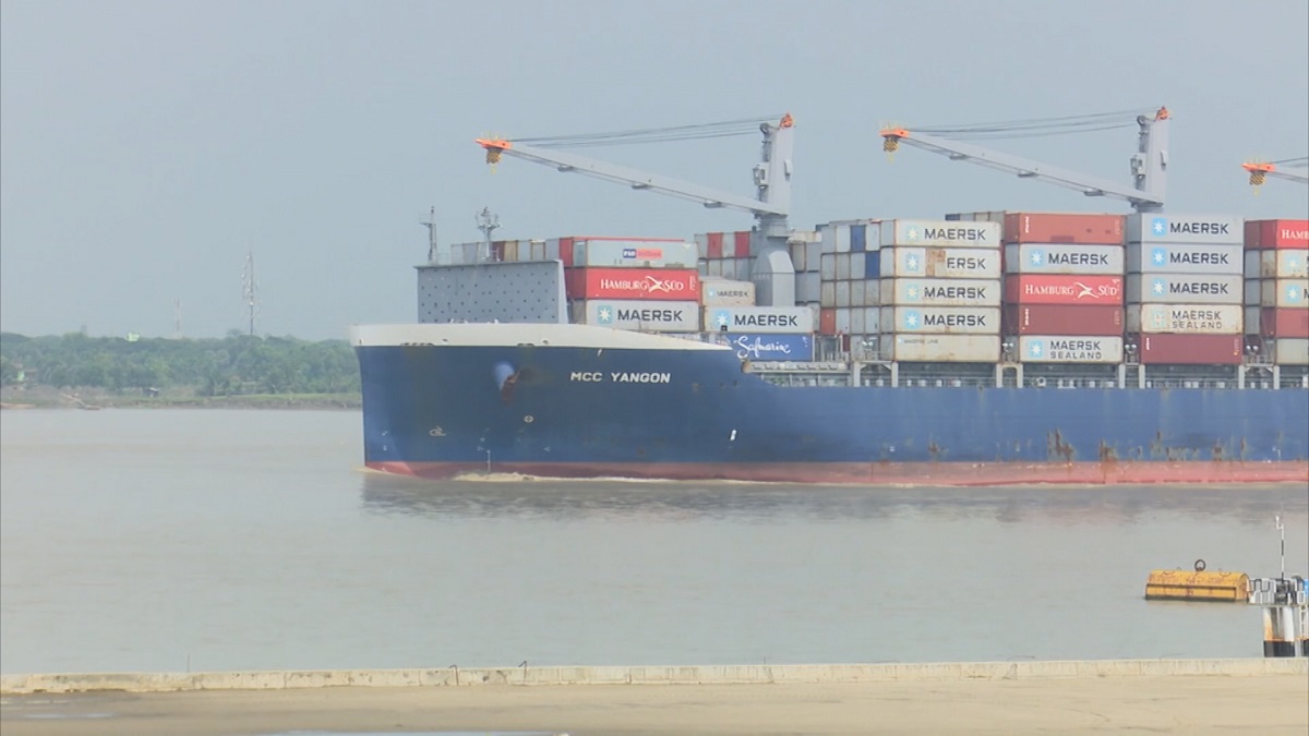 চট্টগ্রাম বন্দর থেকে প্রথমবারের মতো মধ্যপ্রাচ্য রুটে শুরু হচ্ছে জাহাজ চলাচল