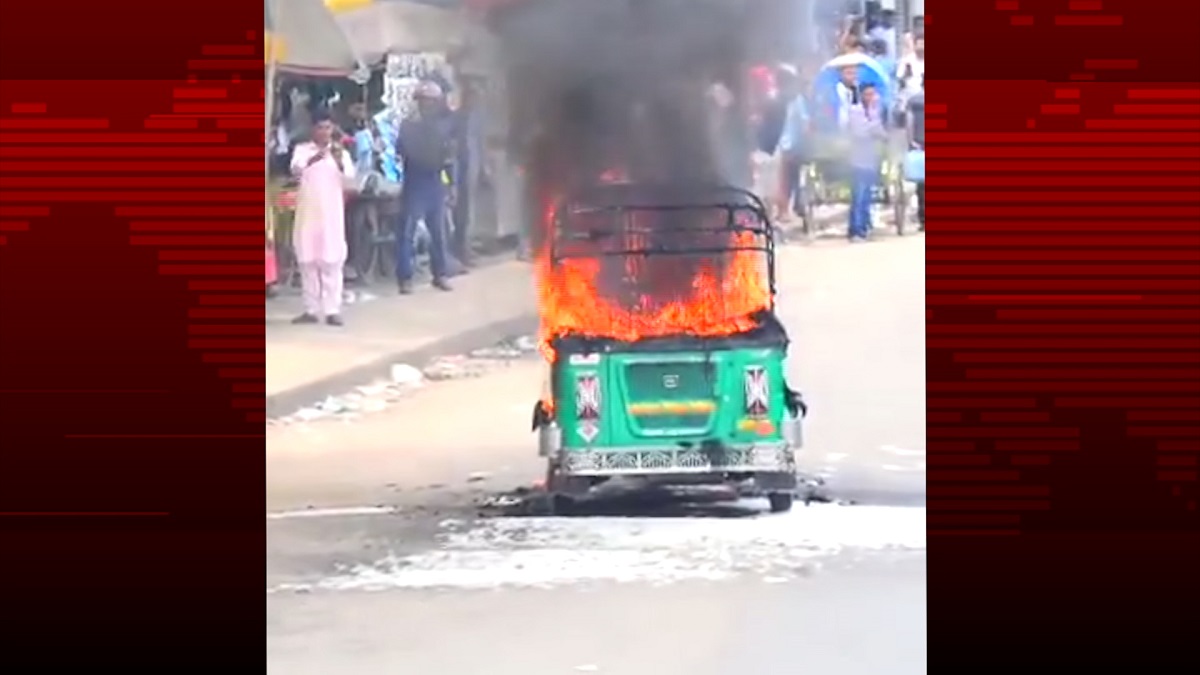 সিএনজি অটোরিকশার গ্যাস সিলিন্ডার বিষ্ফোরণ, দগ্ধ একই পরিবারের ৫ জন