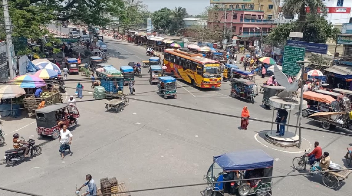 তীব্র গরমে অতিষ্ঠ চুয়াডাঙ্গাবাসী, টানা ৮ দিন সর্বোচ্চ তাপমাত্রা রেকর্ড