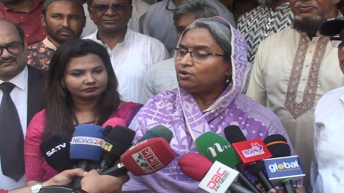 আওয়ামী লীগ আগুন নিভিয়ে মানুষকে সুস্থতায় ফিরিয়ে আনে: শিক্ষামন্ত্রী