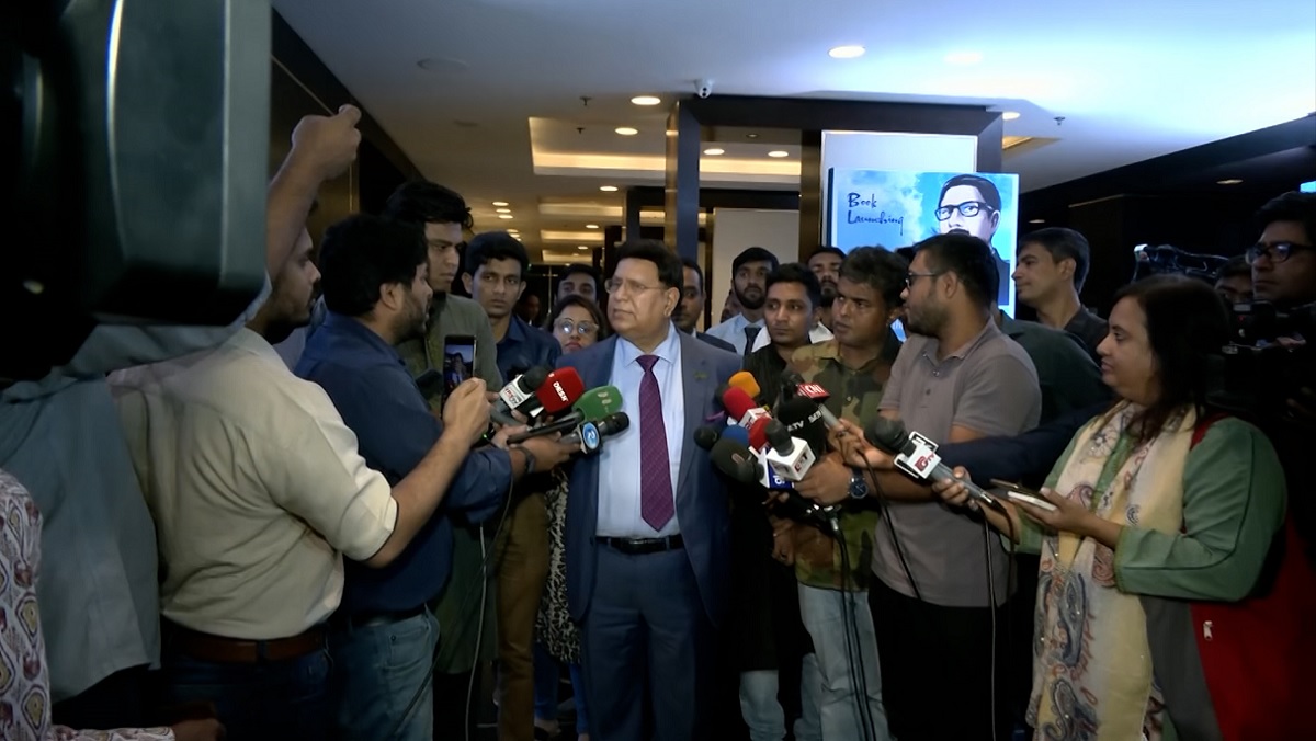 দেশের শাসনতন্ত্র মেনেই জাতীয় নির্বাচন অনুষ্ঠিত হবে: পররাষ্ট্রমন্ত্রী