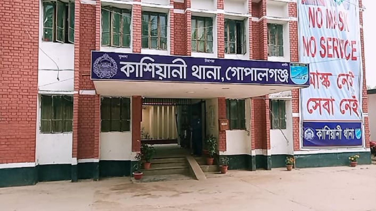 গোপালগঞ্জে ট্রেনের ধাক্কায় ইজিবাইক চালক নিহত