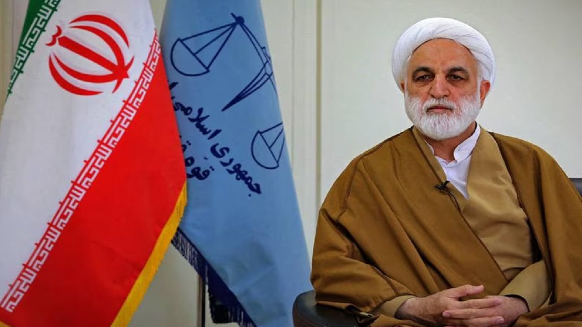 হিজাব না পরলে বিন্দুমাত্র সহানুভূতি ছাড়াই বিচার করা হবে: ইরানের বিচার বিভাগীয় প্রধান